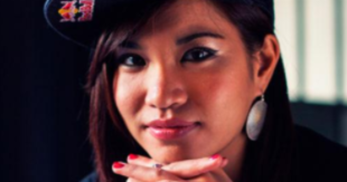 TEDxSaclay | Kayane, e-combattante et tech-influente